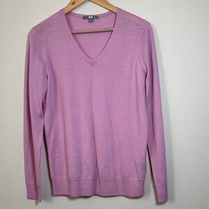 Uniqlo 100% Wool Pink V Neck Sweater